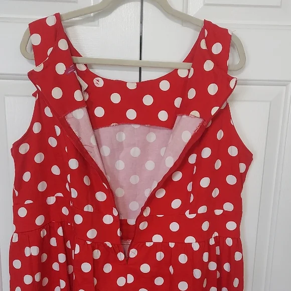 Elegant Red Polka Dot Midi Dress - Picture 6 of 8